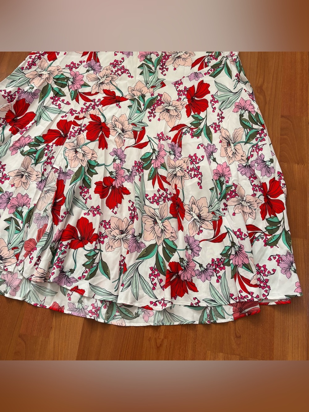 Women’s NWT On 34th Floral A-Line Midi slit Skirt size 8 - Picture 2 of 5